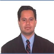 profesor con 15 años de experiencia en distintas areas